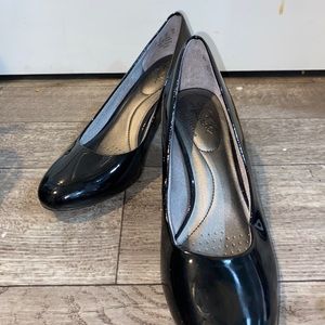 New without tags pumps